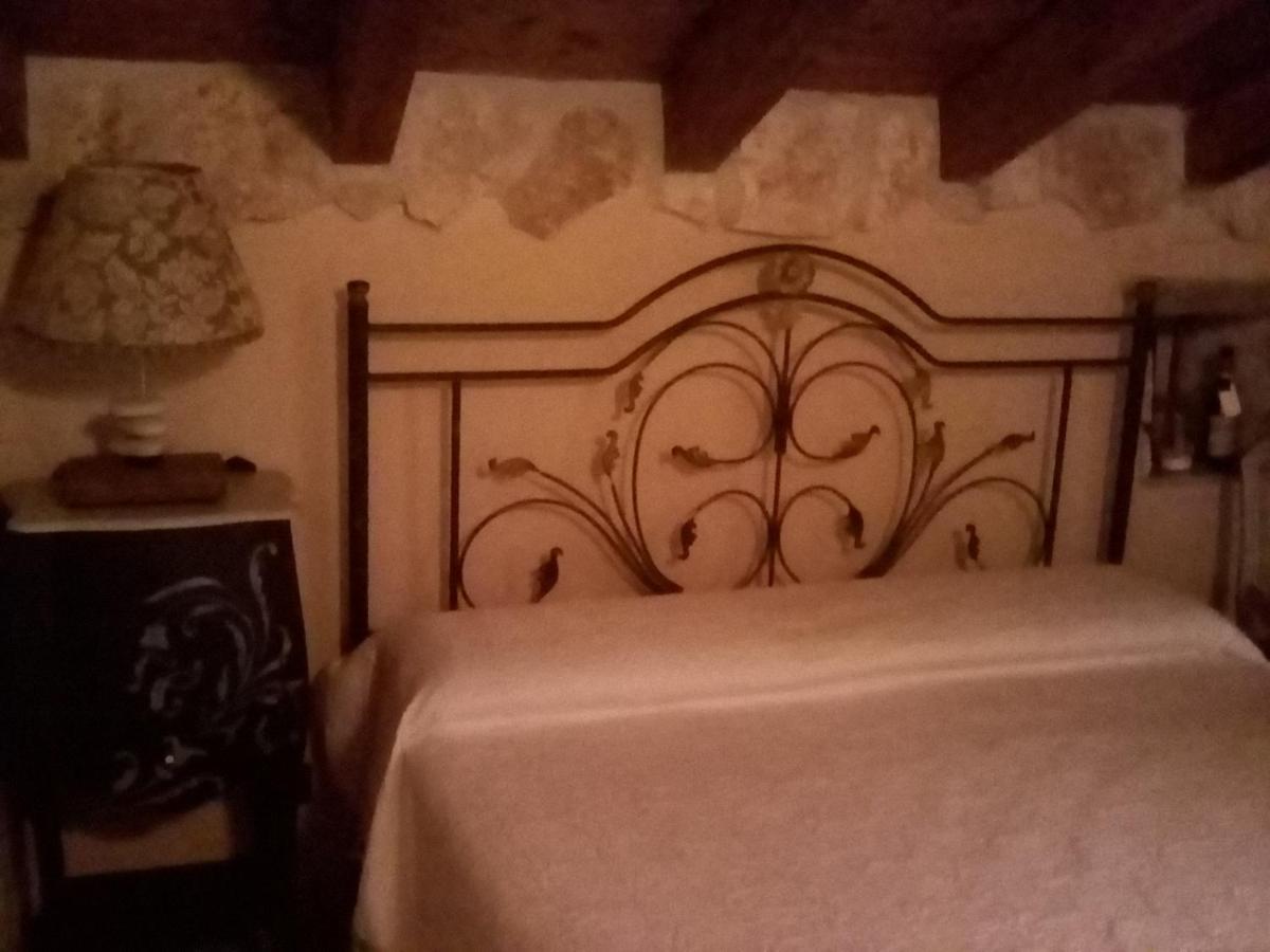 شاكا Guest House La Corte Normanna المظهر الخارجي الصورة